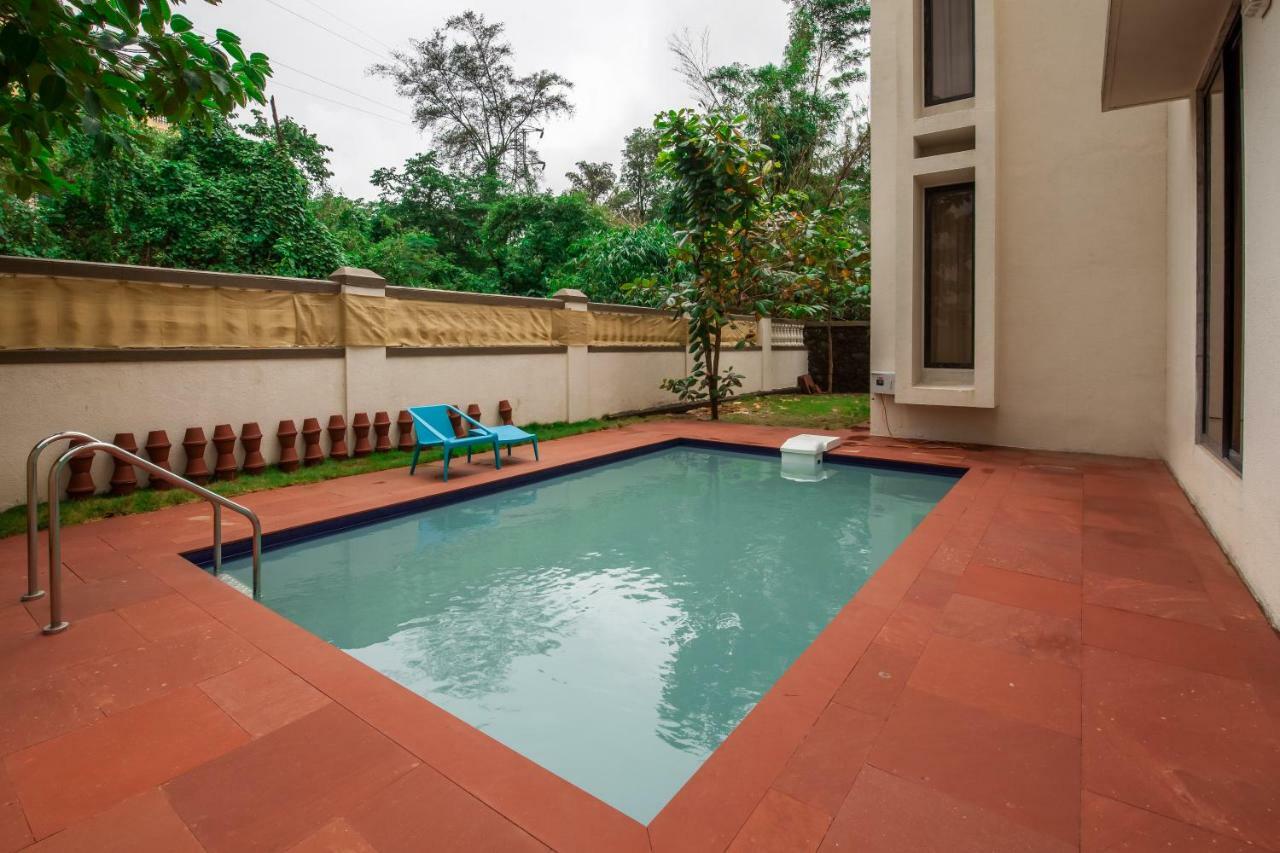 Stayvista'S Greenwoods Villa 10 - City-Center Villa With Private Pool, Terrace, Lift & Carrom Board 罗纳瓦拉 外观 照片
